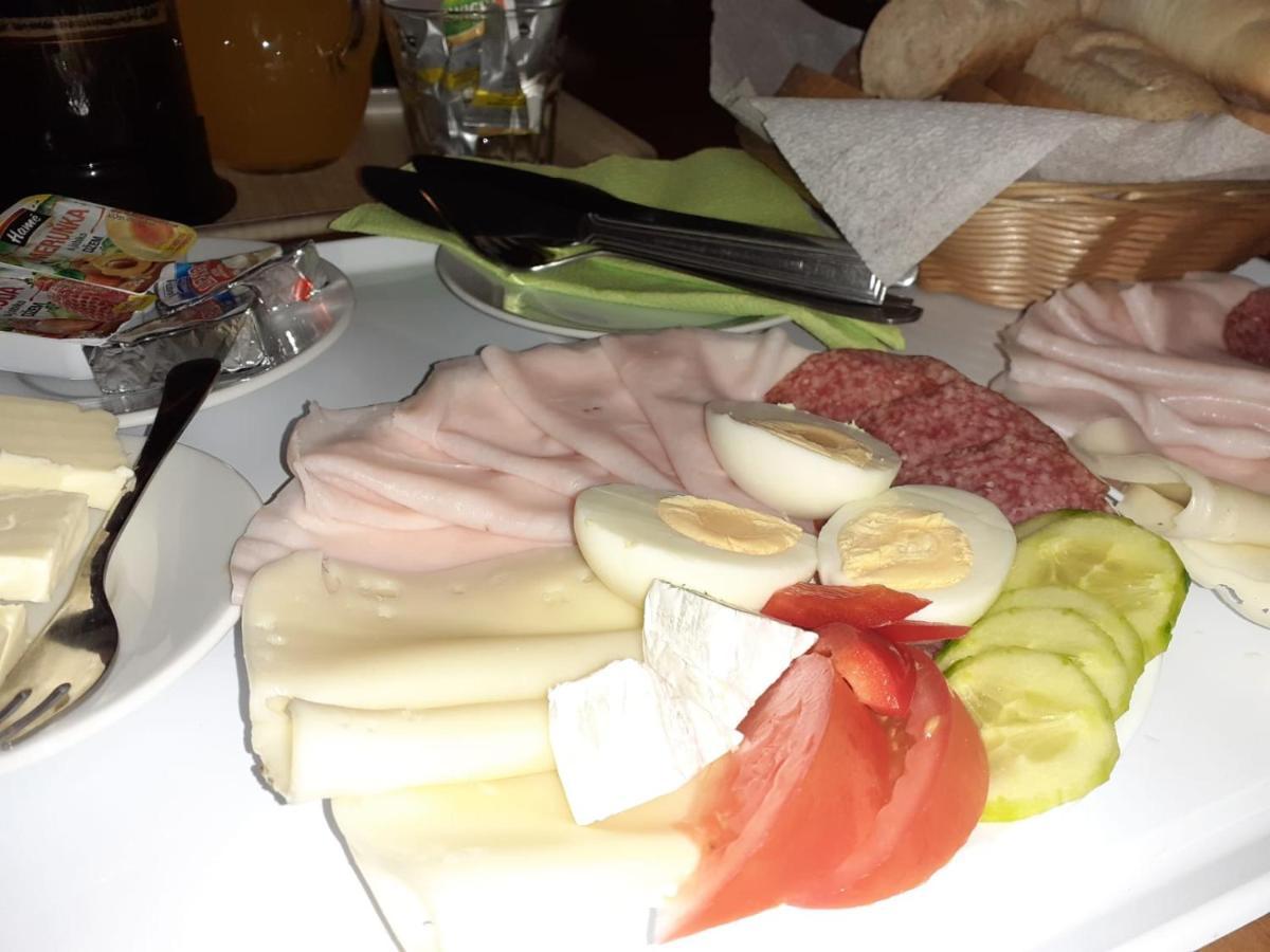 Penzion Tyra Trinec Kültér fotó